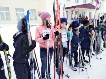 В школе прошла лыжная эстафета  