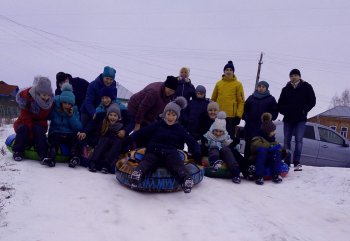 «Новогоднее приключение» 6 «а» класса